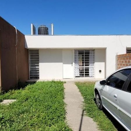 House Near Ezeiza International Airport Lägenhet Exteriör bild